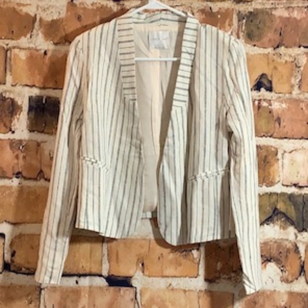 Line & Dot Cream With Black Stripes Blazer, Size M